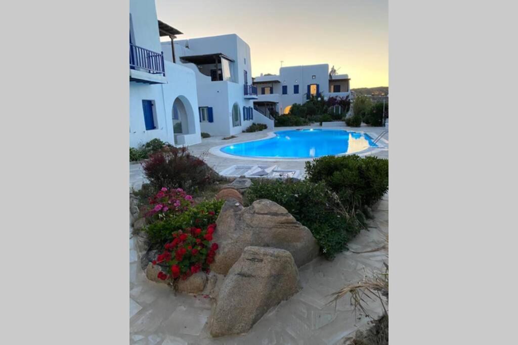 Pigeon House Ornos Beach Mykonos Town Buitenkant foto